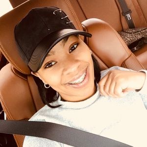 Meet your Posher, Nikisha